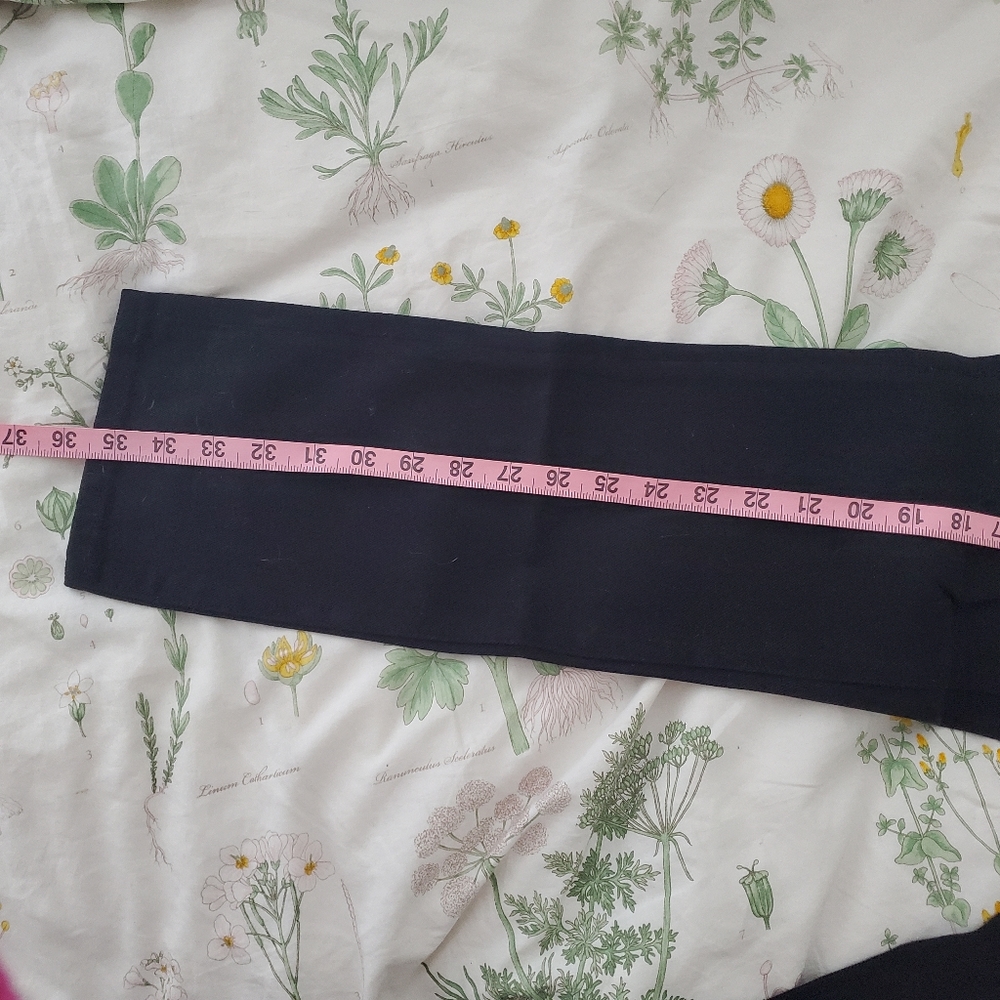 GAP girlfriend jeans (sz 27) - Picture 7 of 7
